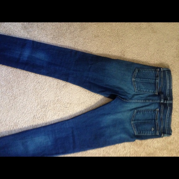 Rag and Bone. Size 28. Mid rise. - Picture 4 of 8